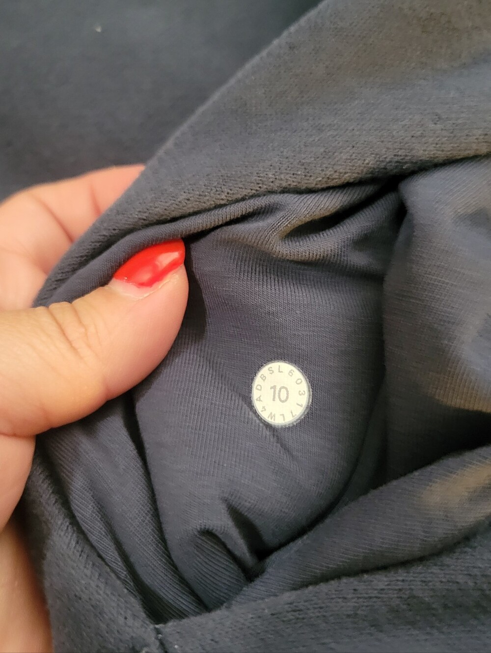 Lululemon - Picture 2 of 2